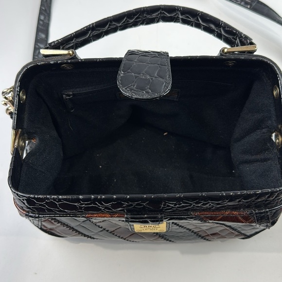 Renaissance Doctors Bag Made in Korea - Picture 4 of 10